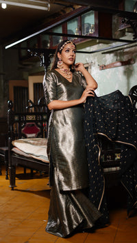 BLACK BANARASI  SHARARA SET